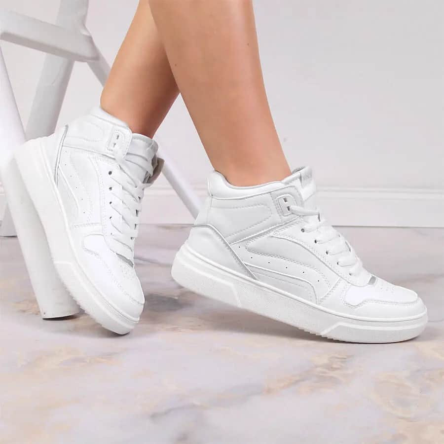 Jakie buty za kostkę polecacie? Odkryj najlepsze modele na każdą okazję