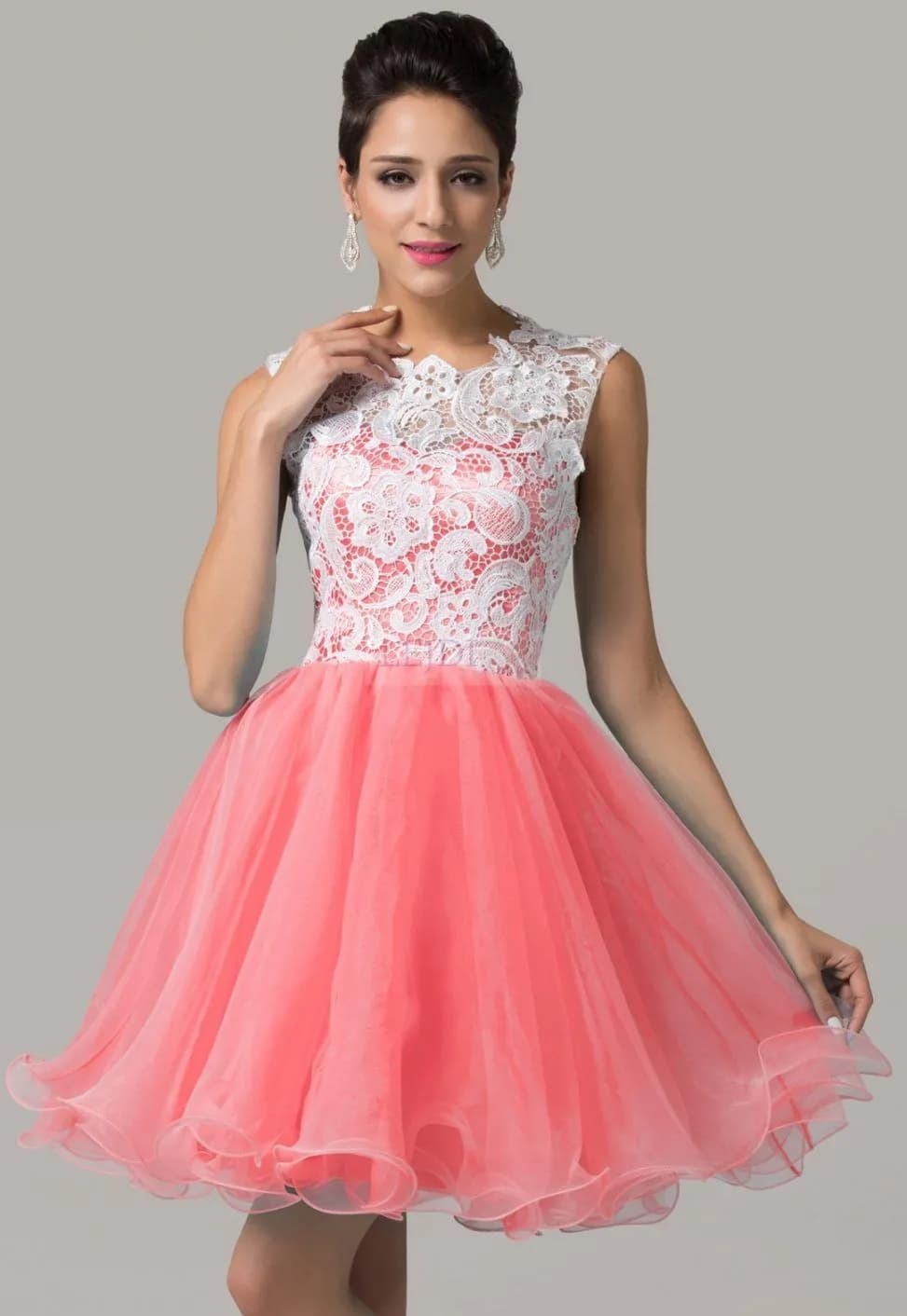 Stylowe outfity na studniówkę, które zachwycą każdego i podkreślą urodę